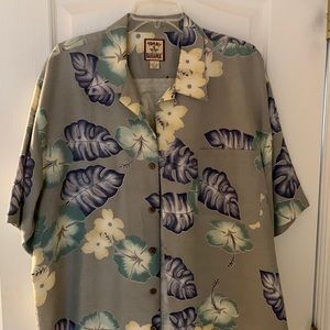 Tommy Bahama Hawaiian Print Shirt XL excel condition hardly worn greenish gray